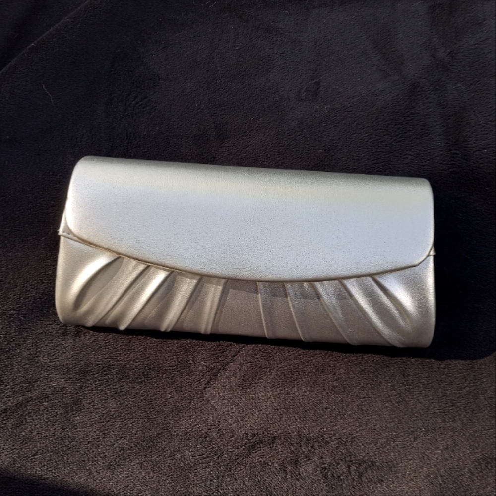🎈3 for $10🎈Vtg Silver Clutch